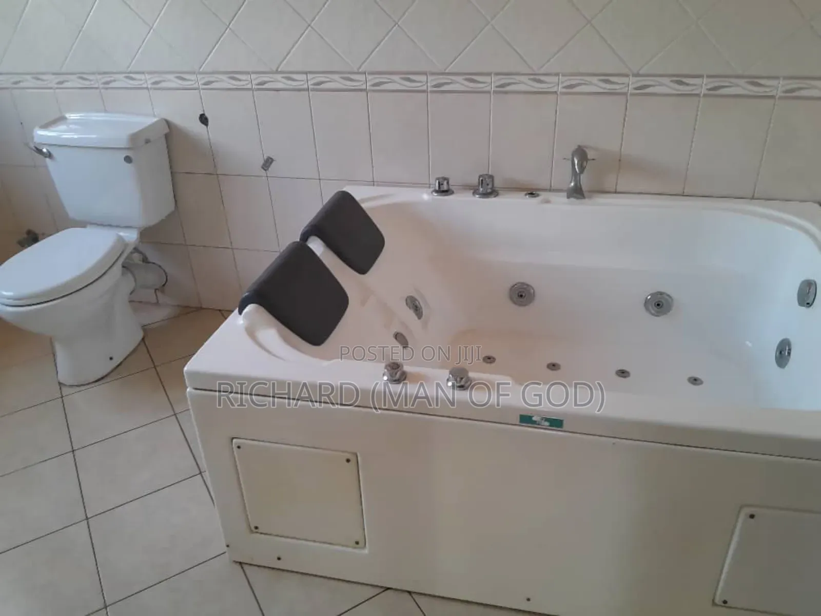 5bdrm Bungalow in Central Business Area for rent
