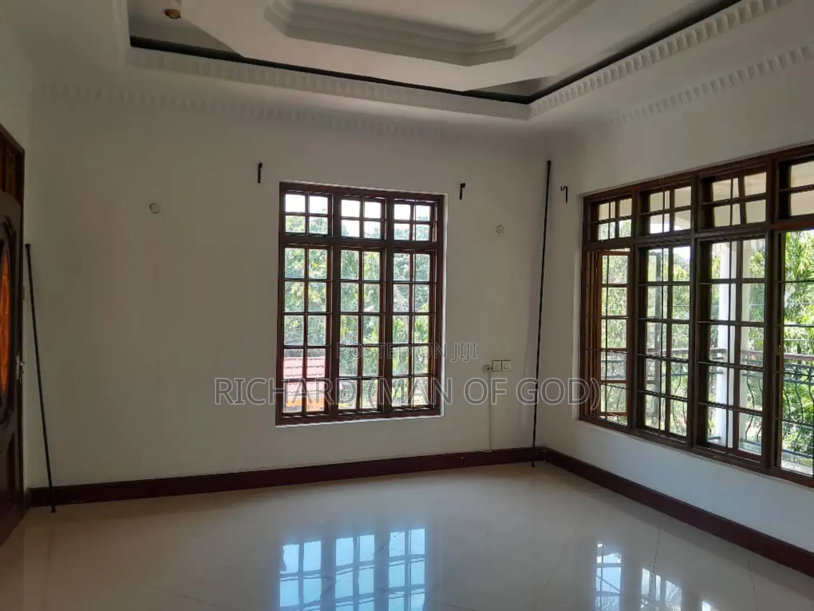 5bdrm Bungalow in Central Business Area for rent