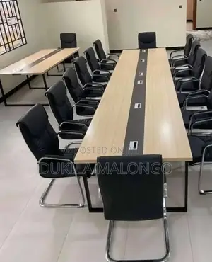 Meza Pamoja Na Viti