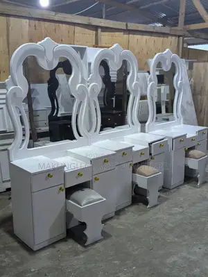 Modern - Dressing Table Ya Kisasa