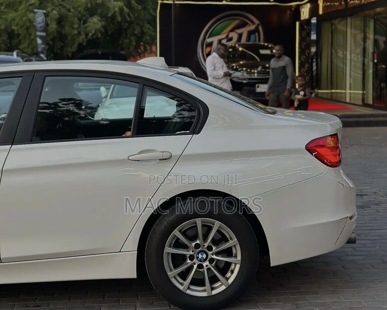 BMW 3 Series 316i RWD 2012 White