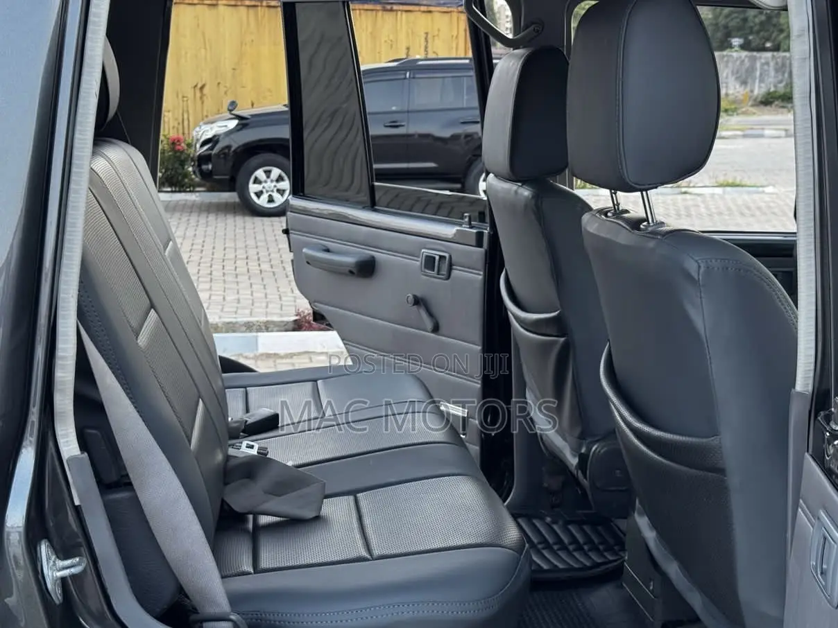 Toyota Land Cruiser 4.5 V8 TD STD 2010 Gray