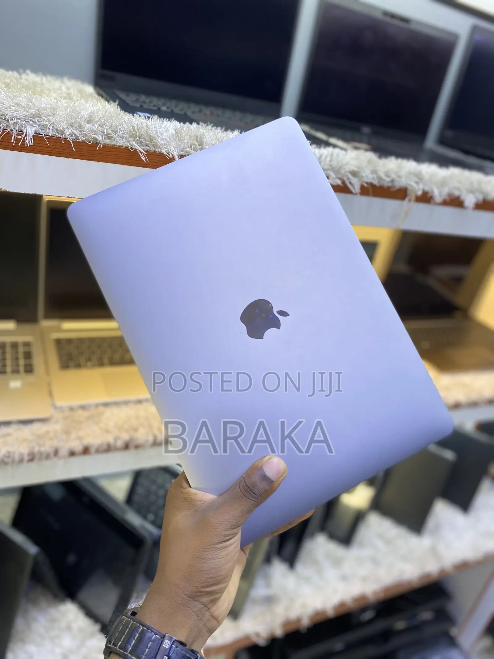 New Laptop Apple MacBook Air 2019 8GB Intel Core I5 SSD 128GB