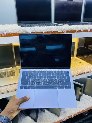 New Laptop Apple MacBook Air 2019 8GB Intel Core I5 SSD 128GB