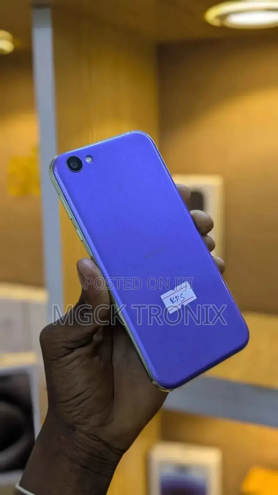 Sharp R1 64 GB Blue