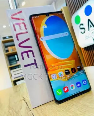 New LG Velvet 128 GB Black