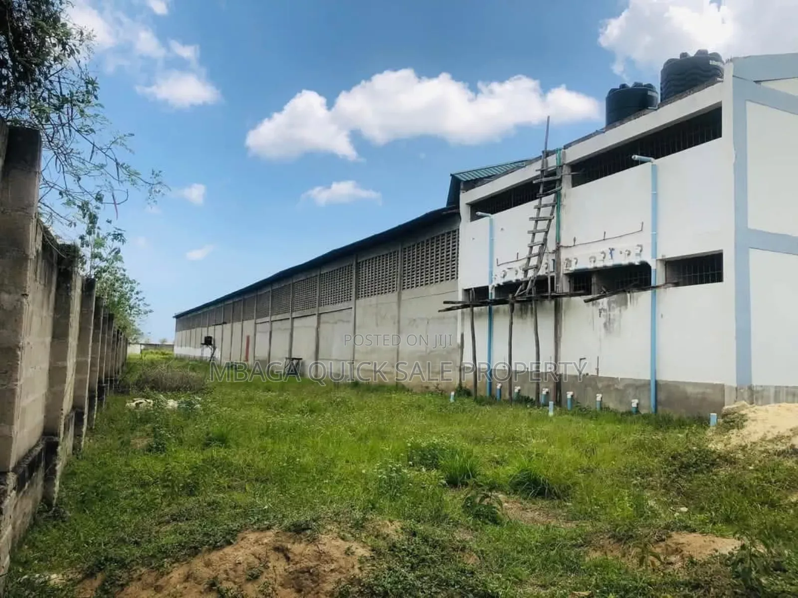 Godown and Yard With 10 Acres for Sale at Bagamoyo Baobao