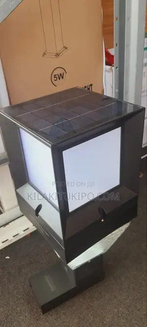 Box Solar Garden Light