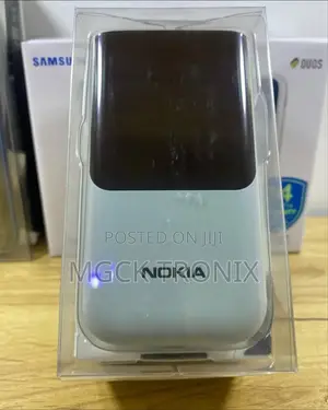 New Nokia 2720 Flip 512 GB White