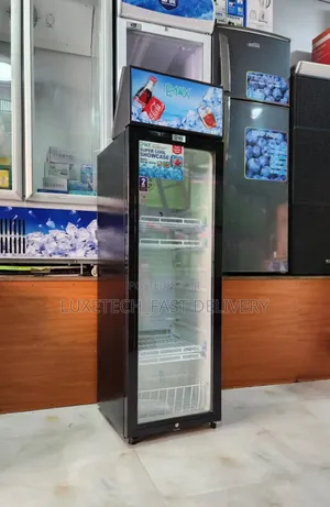 P Max Showcase Fridge 150l for Cold Drinks and Foods