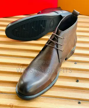 Clarks Ya Ngozi Ya Rangi Mbili