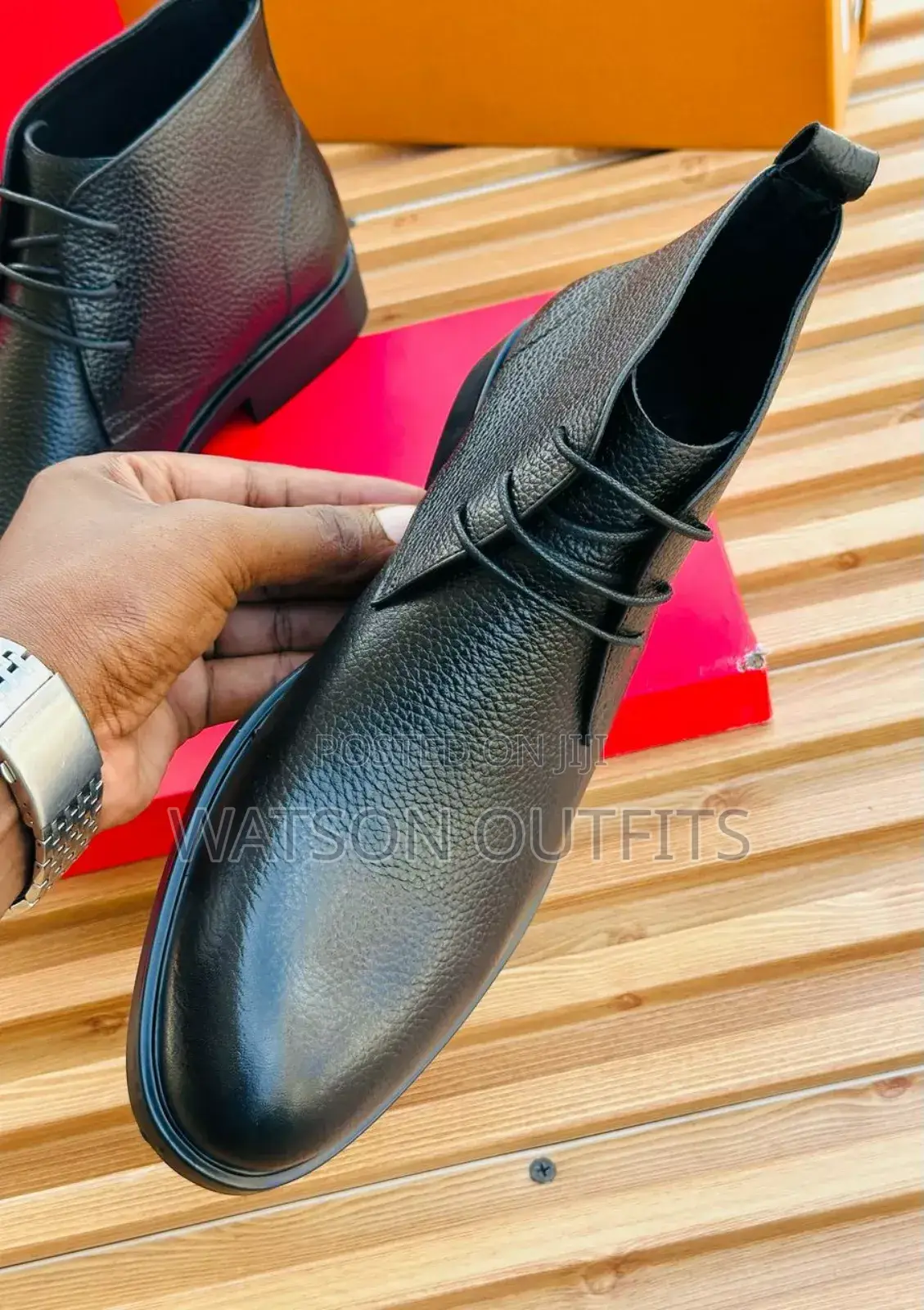 Clarks Ya Ngozi Ya Rangi Mbili
