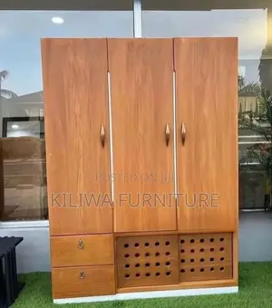 Kabati La Kisasa Kabisa Milango Mitatu