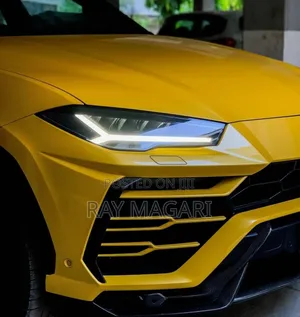 Lamborghini Urus Base 4dr AWD 2020 Yellow