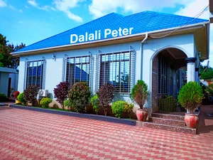 4bdrm House in Nyegezi Road, Nyamagana for rent