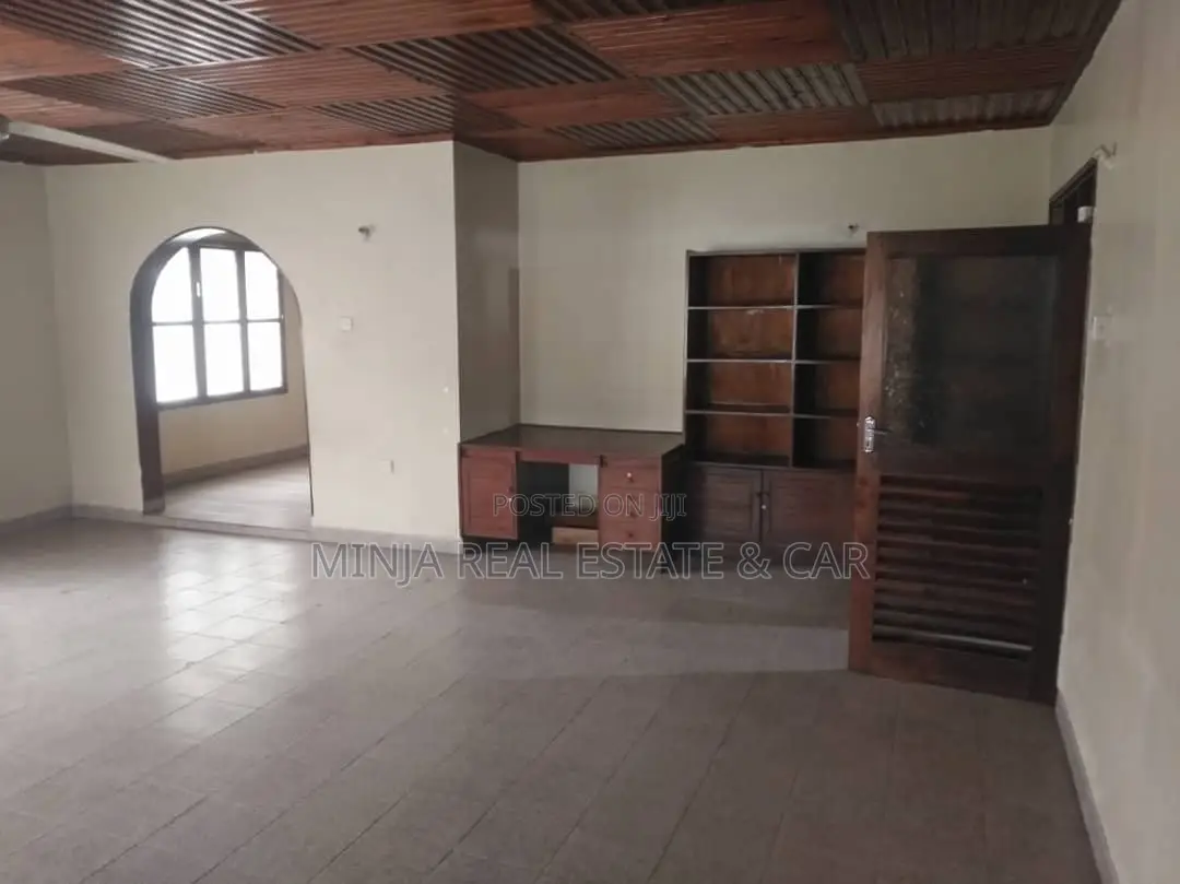 6bdrm House in Tabata for sale