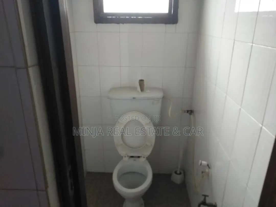 6bdrm House in Tabata for sale