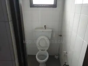 6bdrm House in Tabata for sale