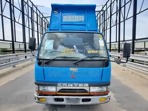 Mitsubishi Canter Tipper