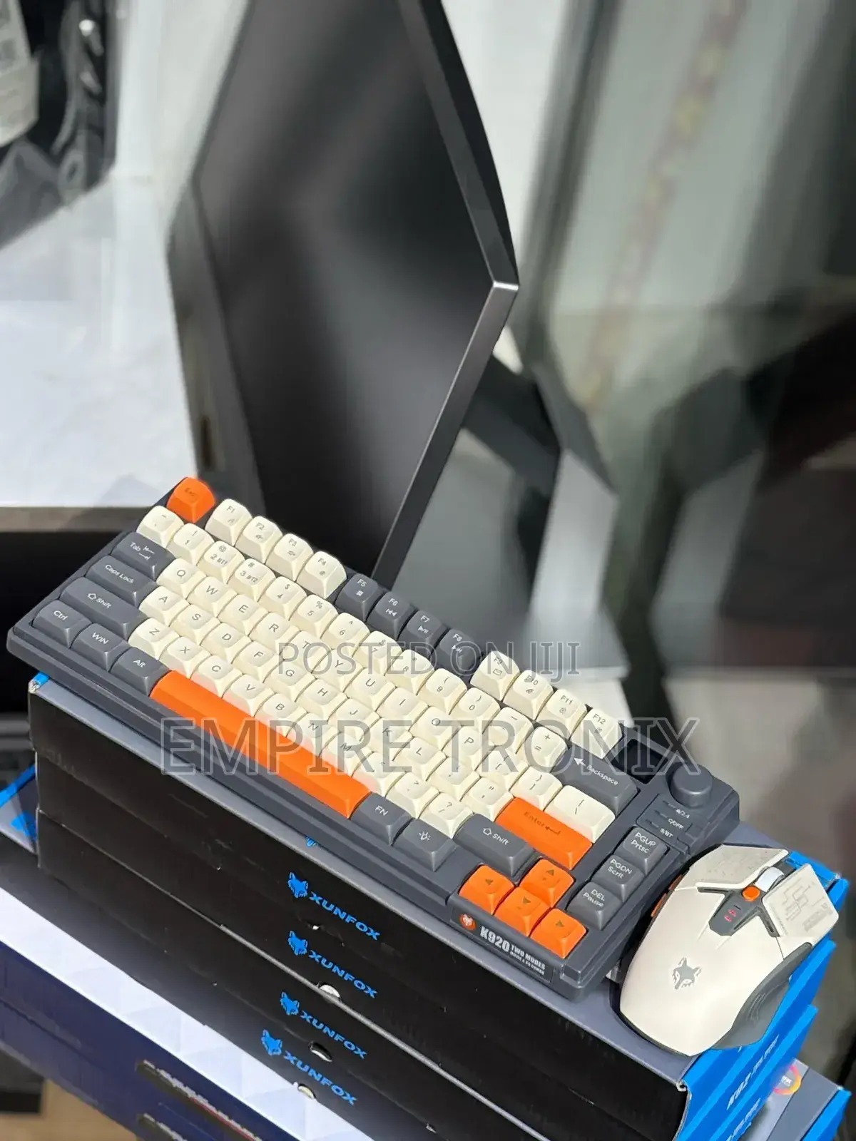 XUNFOX 80-Keys Wireless Bluetooth Keyboard