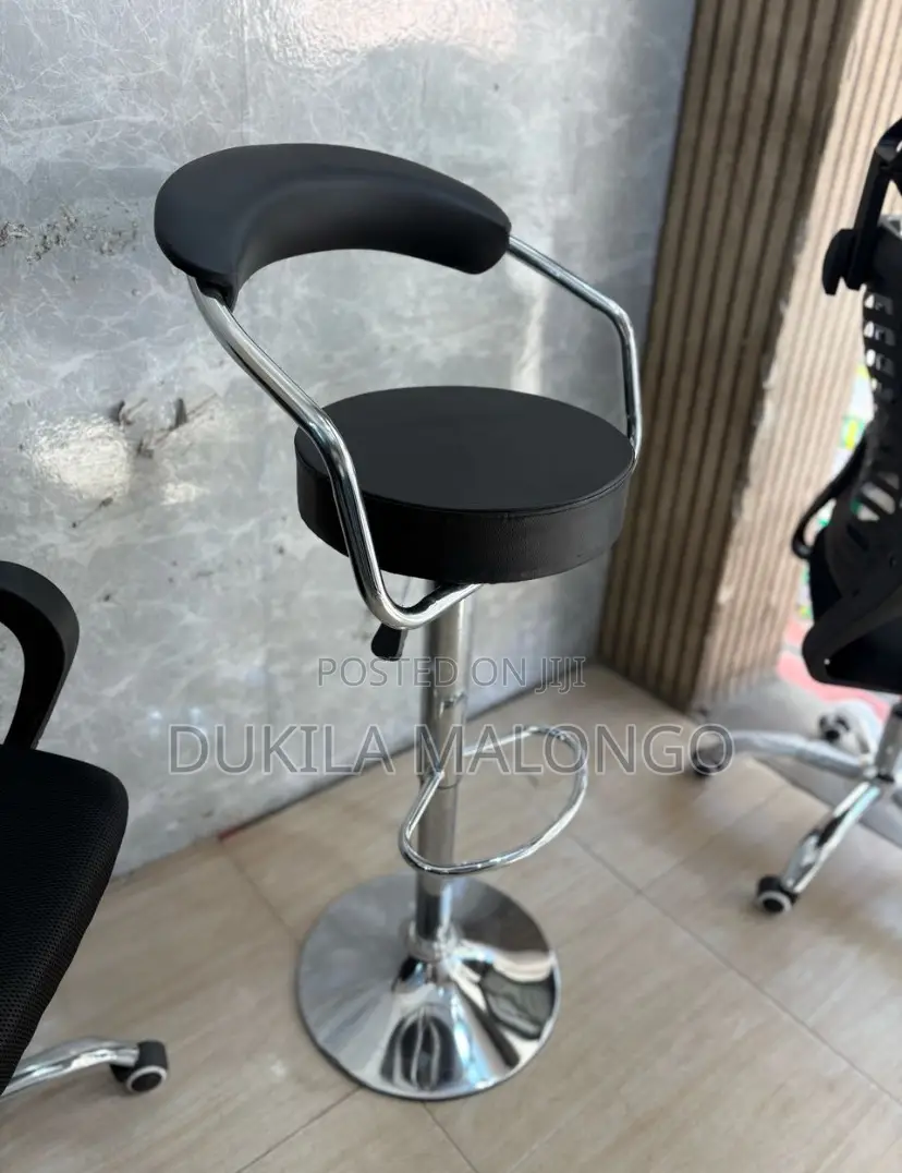 Acounter Chair