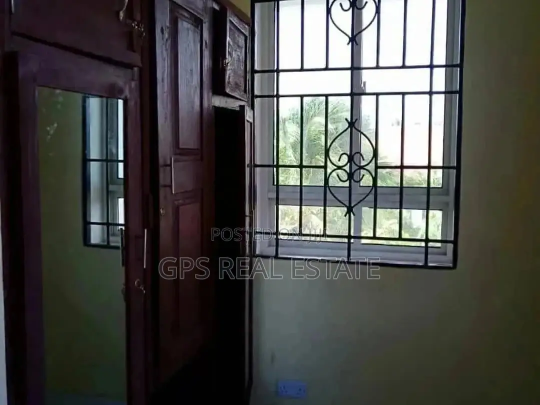 A Very Good House for Rent
