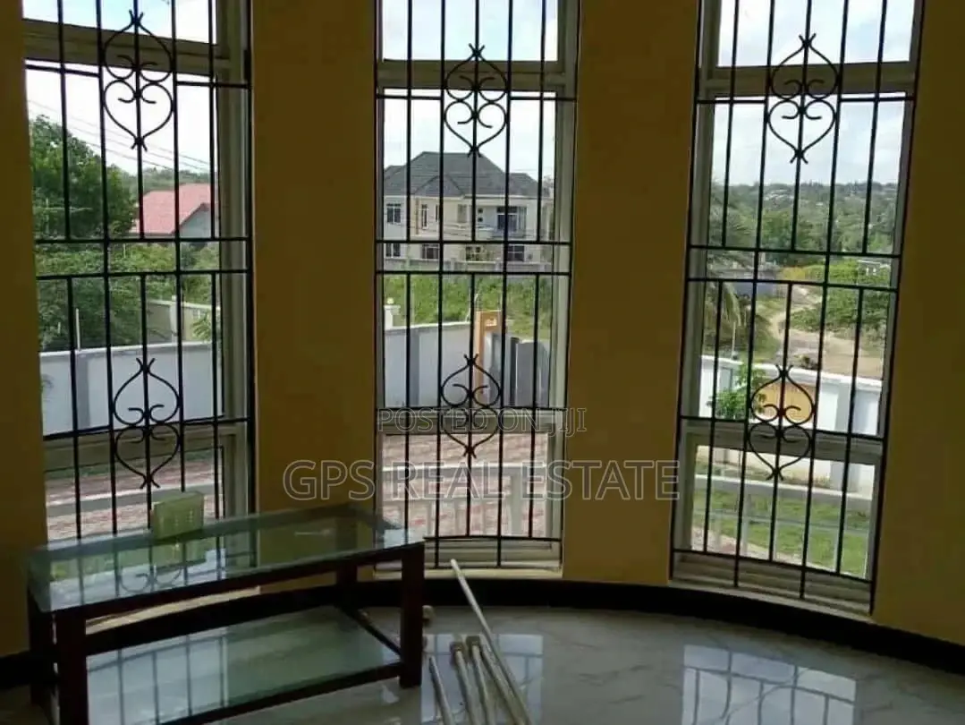 A Very Good House for Rent