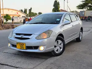 Toyota Caldina 2004 Silver