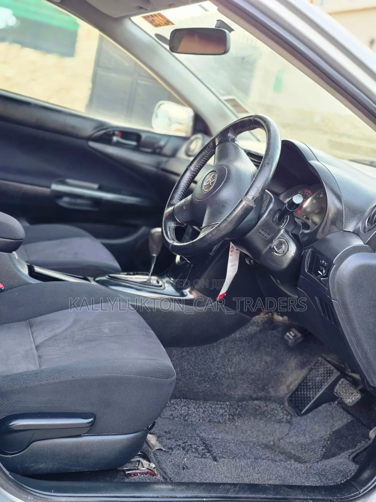 Toyota Caldina 2004 Silver