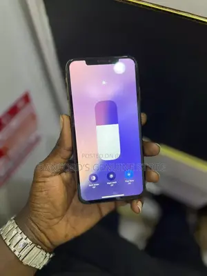 Apple iPhone XR 64 GB Black