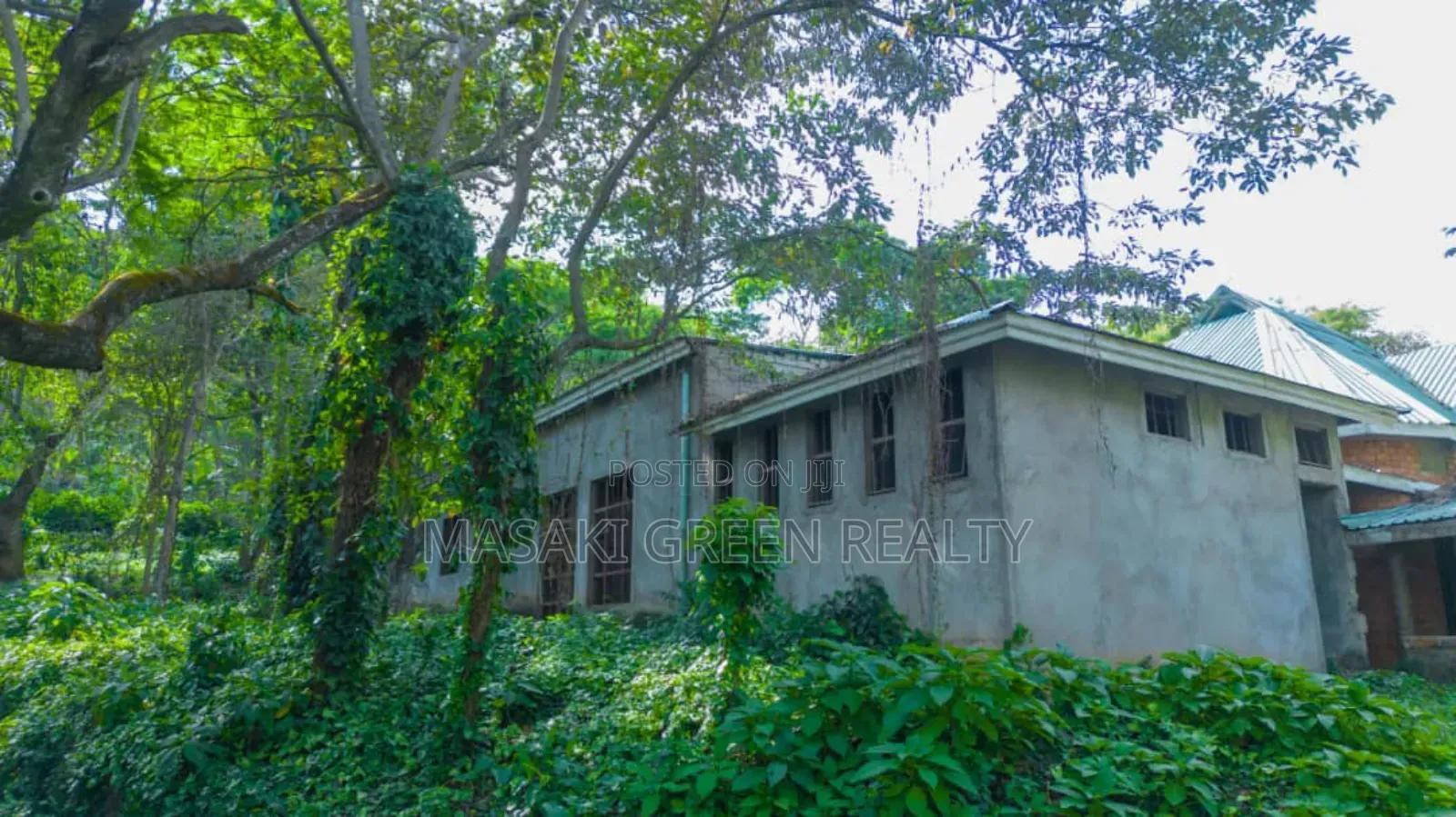 12bdrm Apartment in Arusha, Kinondoni for sale