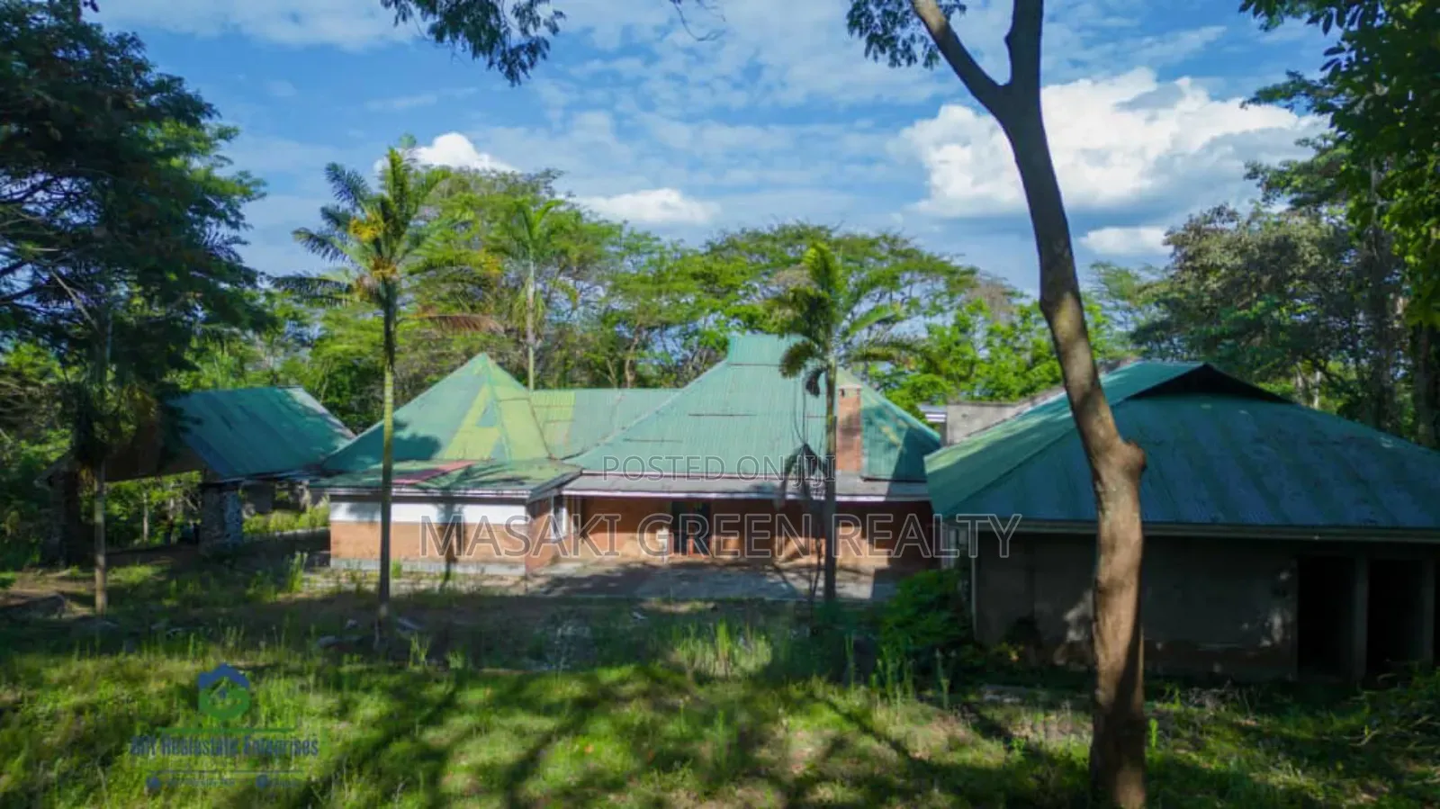 12bdrm Apartment in Arusha, Kinondoni for sale