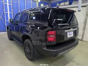 Toyota Land Cruiser Prado 2024 Black