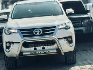 Toyota Fortuner 2.8 D AWD 2017 White