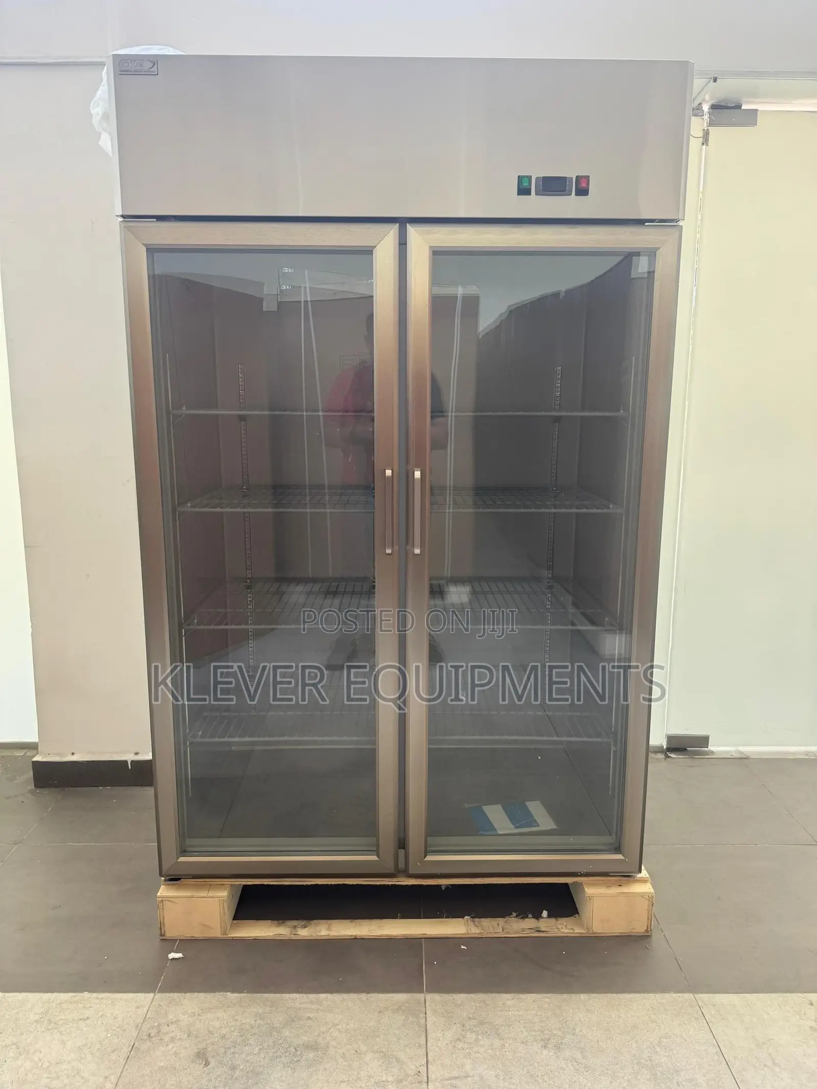 Stuc-2gd - Static Cooling Upright Chiller - 942l