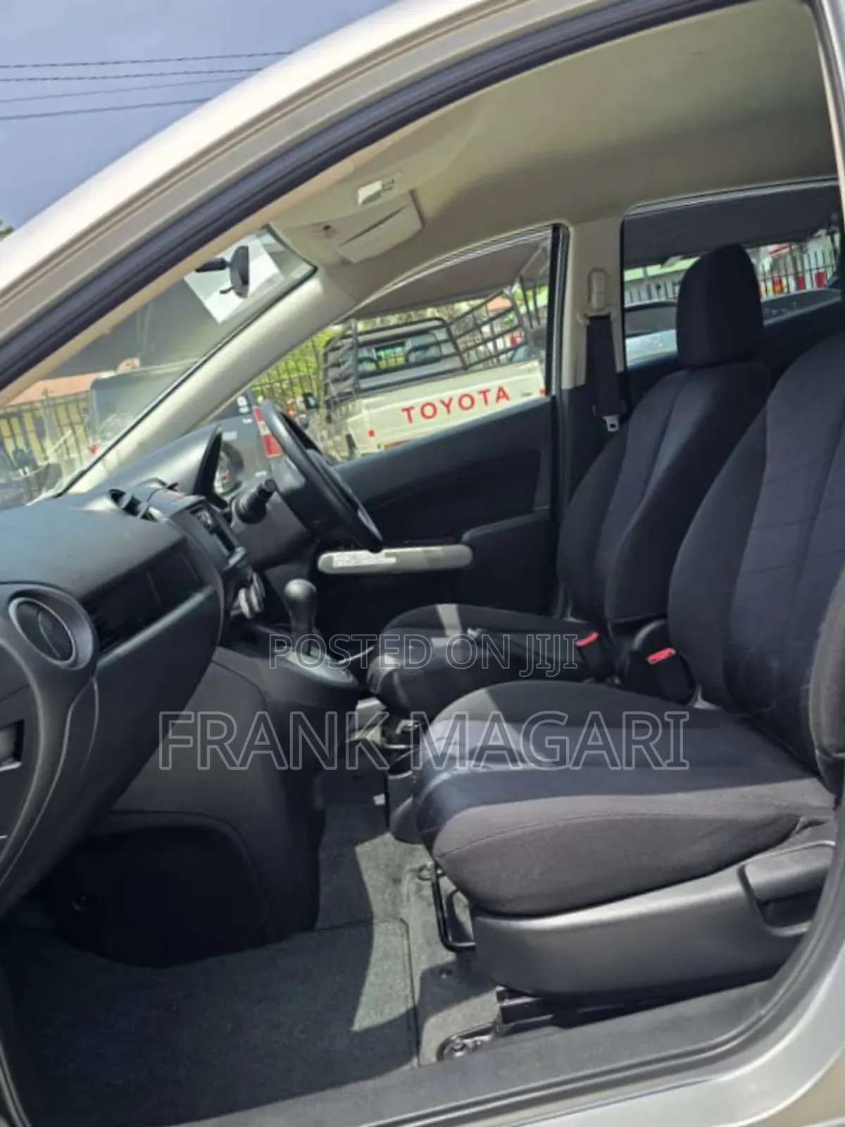 Mazda Demio 2011 Silver