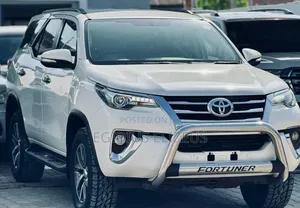 Toyota Fortuner 2017 White