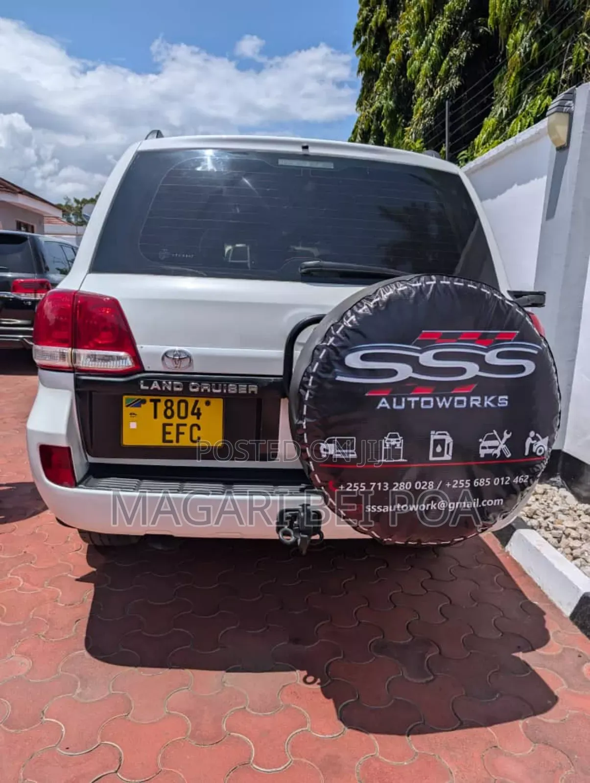 Toyota Land Cruiser 2015 White