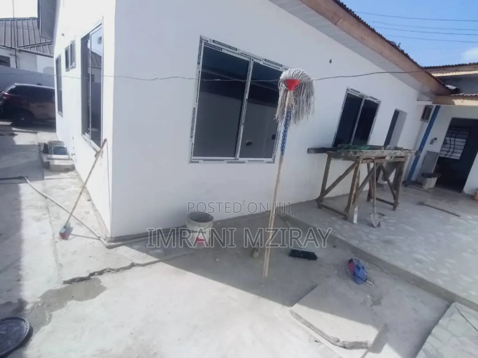 8bdrm Bungalow in Kariakoo for sale