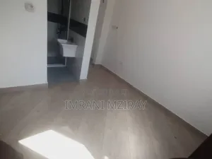 8bdrm Bungalow in Kariakoo for sale