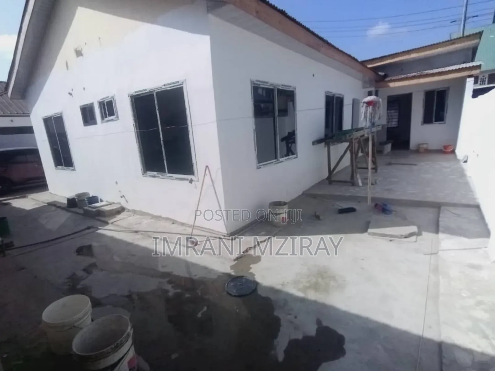 8bdrm Bungalow in Kariakoo for sale