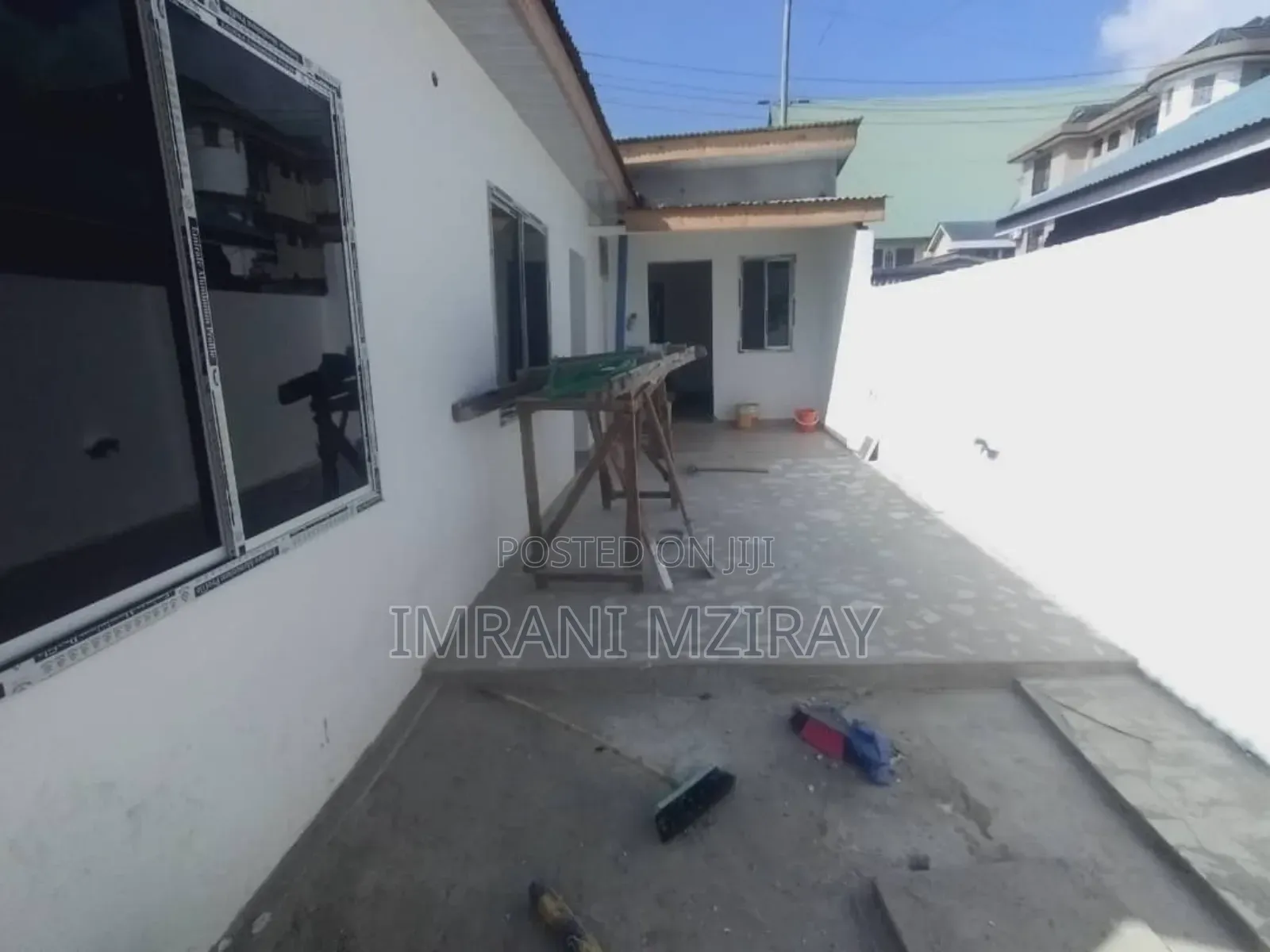 8bdrm Bungalow in Kariakoo for sale