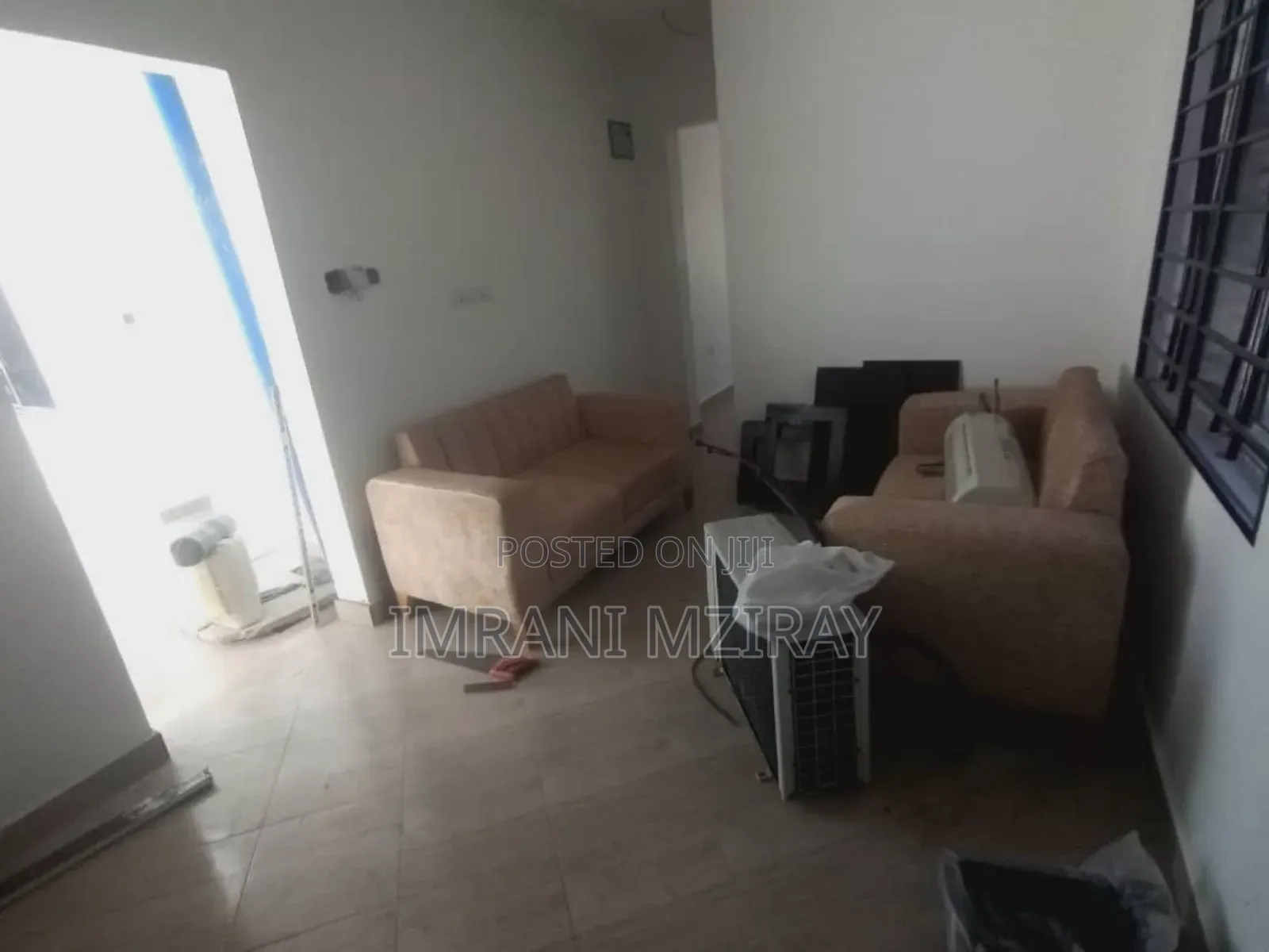 8bdrm Bungalow in Kariakoo for sale