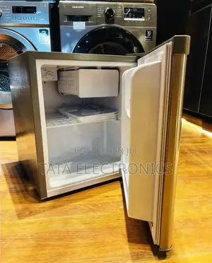 Hisense Mini Fridge 42 Liter || H65rts