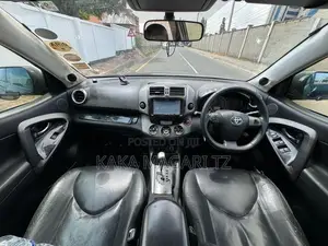 Toyota Vanguard 2011 Black