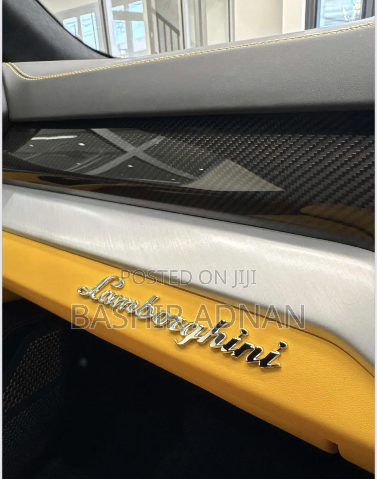 Lamborghini Urus Base 4dr AWD 2020 Yellow
