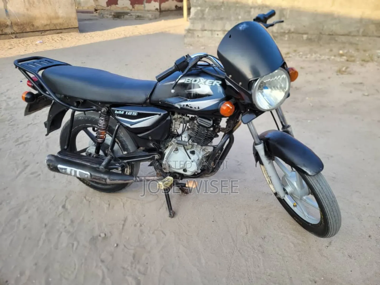 Bajaj Boxer 125 2024 Black
