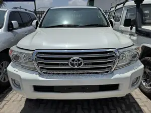 Toyota Land Cruiser 2014 White