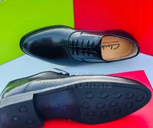 Clarks Za Kamba Nyeusi Coffee