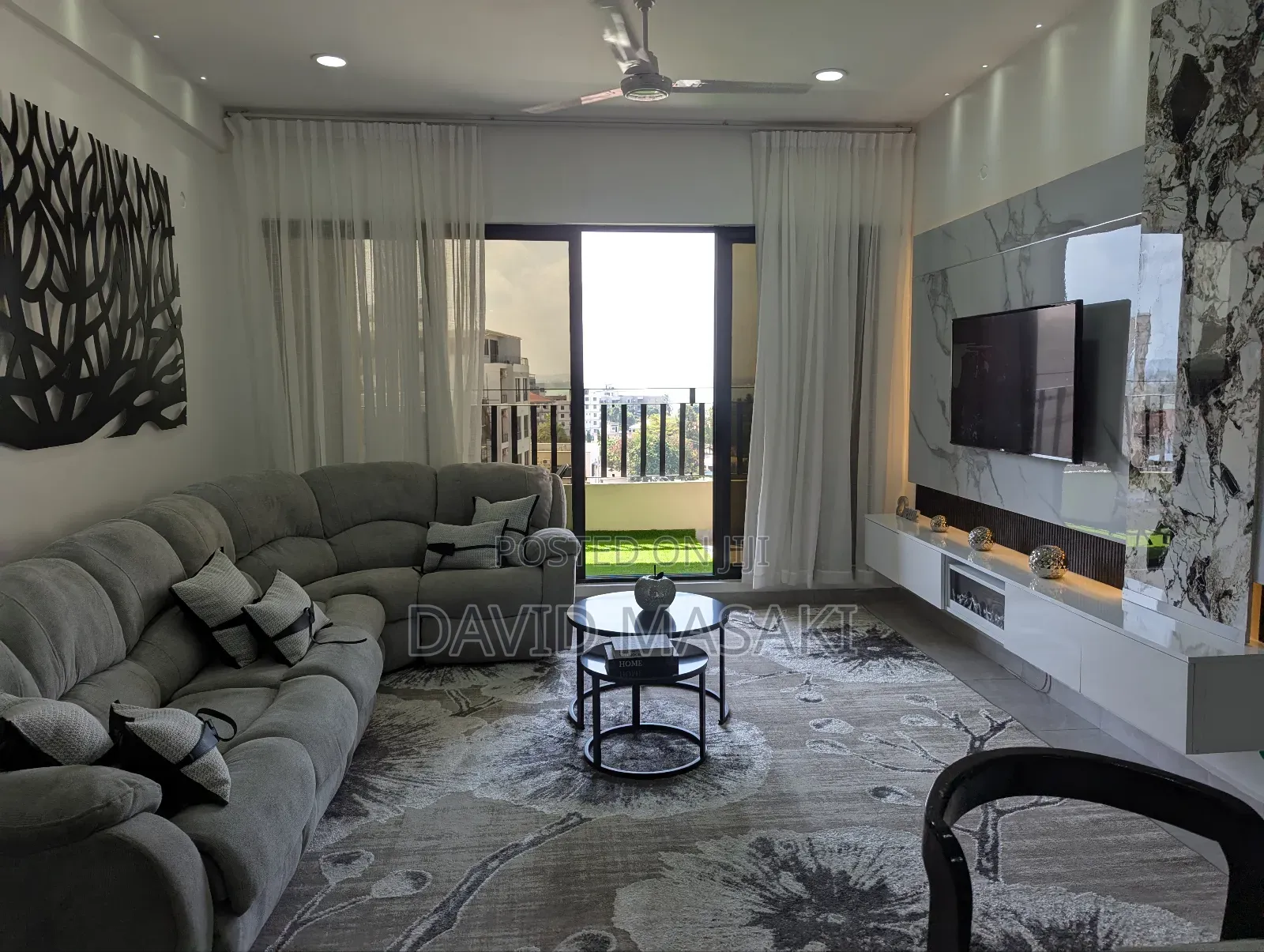 3bdrm Apartment in Msasani Apartments for sale